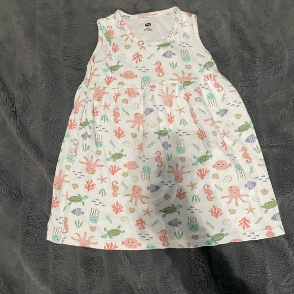 Girls’ Dress - Picture 1 of 1